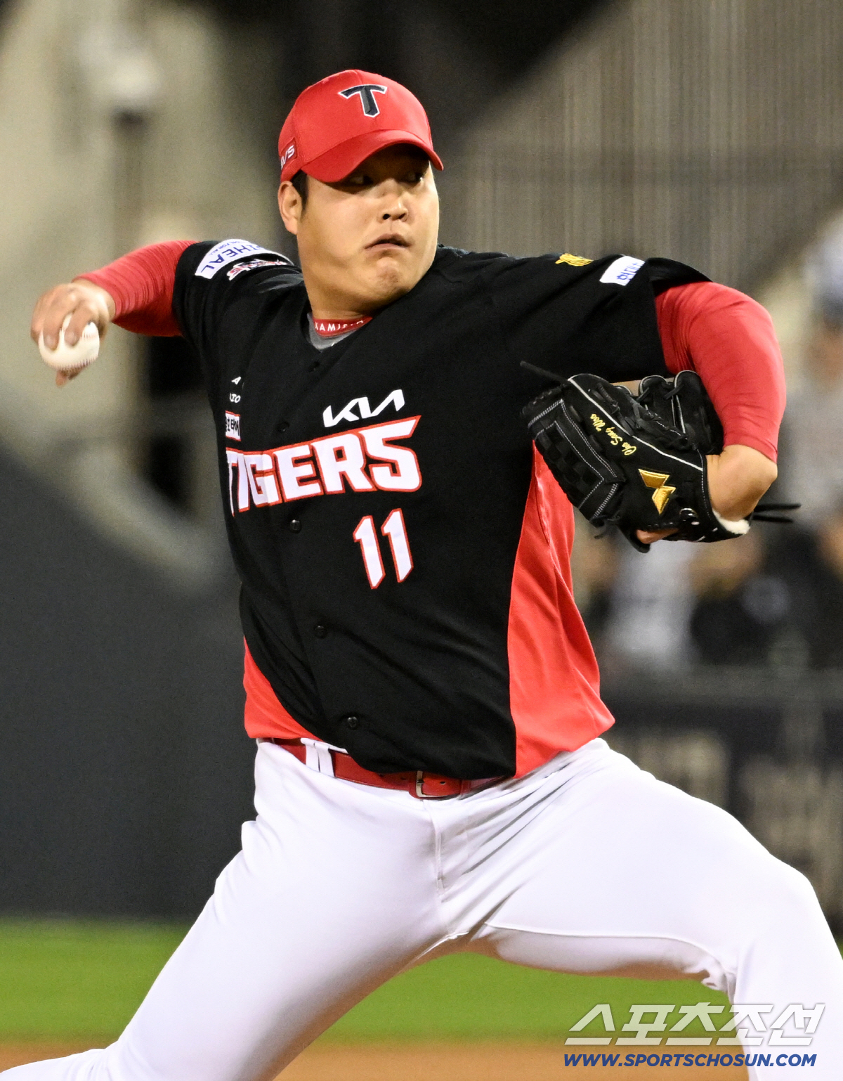 17일 잠실구장에서 열린 두산과 KIA의 경기. KIA 조상우가 역투하고 있다. 잠실=박재만 기자 pjm@sportschosun.com/2026.04.17/