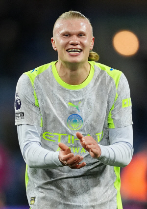 EPL 선두 탈환 맨시티 펩 과르디올라 감독, '트레블' 초간단 해법 제시 "이제 모든 경기를 승리하면 된다"