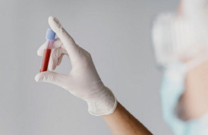 멍 잘 들고 코피 자주 난다면 '급성골수성백혈병' 의심…치료는?