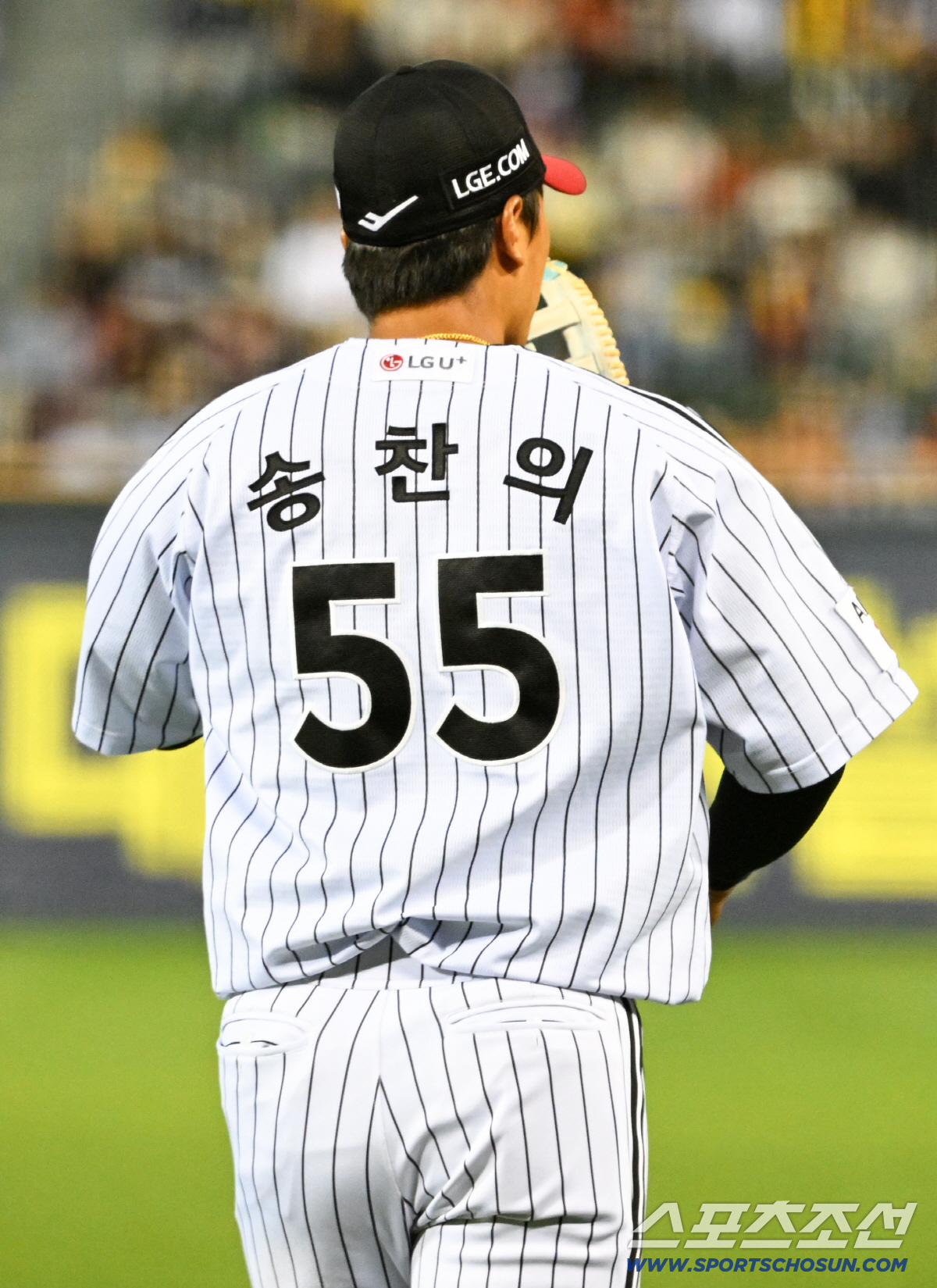 22일 잠실구장에서 열린 LG와 한화의 경기. LG 송찬의가 숨을 고르고 있다. 잠실=박재만 기자 pjm@sportschosun.com/2026.04.22/