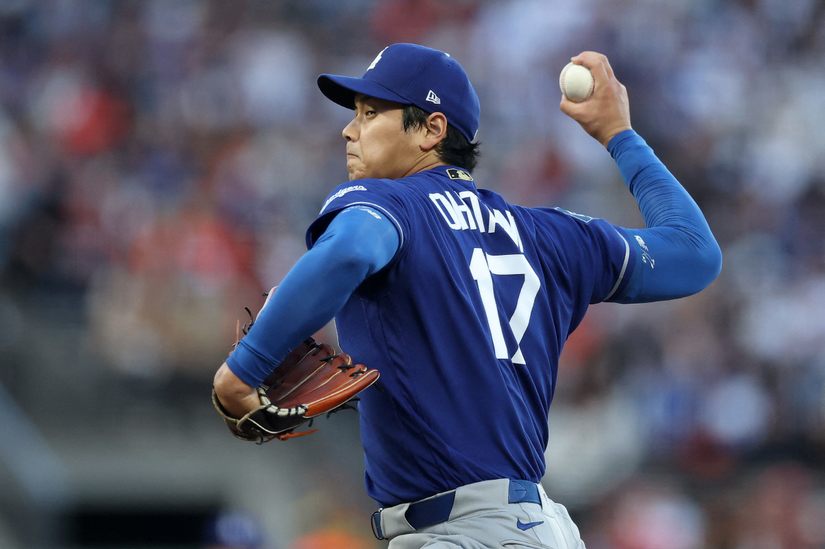 SAN FRANCISCO, CALIFORNIA - APRIL 22: Shohei Ohtani #17 of the Los Angeles Dodgers pitches against the San Francisco Giants in the second inning at Oracle Park on April 22, 2026 in San Francisco, California. Ezra Shaw/Getty Images/AFP (Photo by EZRA SHAW / GETTY IMAGES NORTH AMERICA / Getty Images via AFP)