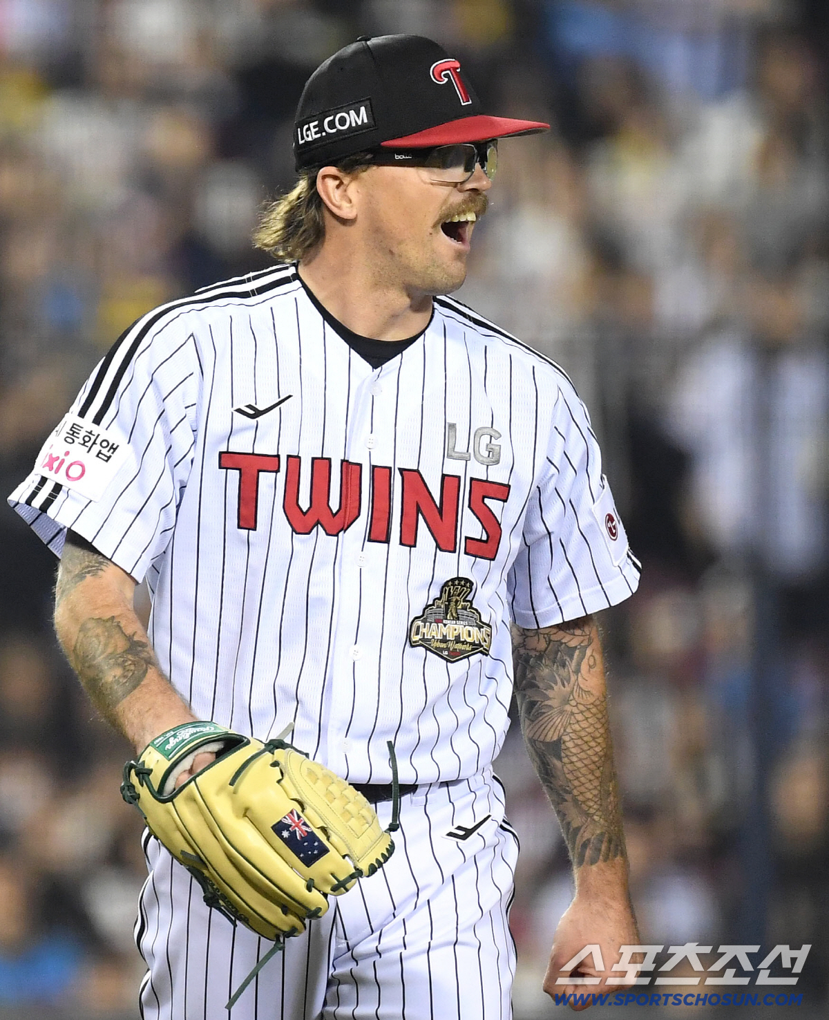 15일 잠실구장에서 열린 LG와 롯데의 주중 3연전 두 번째 경기. 5회 2사 3루. 전민재를 내야땅볼로 처리하며 환호하는 LG 웰스. 잠실=송정헌 기자 songs@sportschosun.com/2026.04.15/