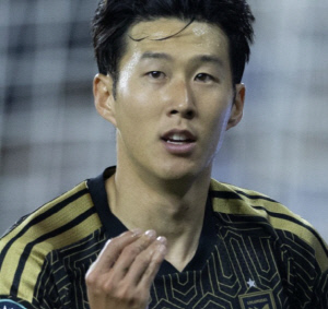 [오피셜]'기량 하락 논란' 손흥민 나비효과, 최대 피해자 나왔다...