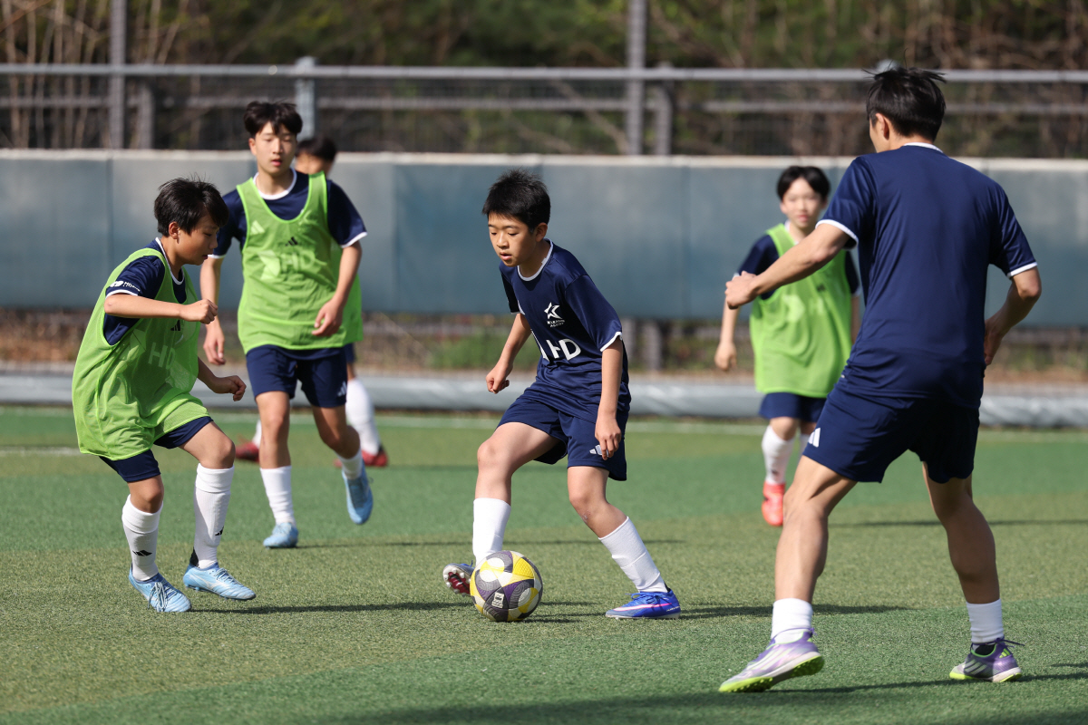 양지공원축구장/ 2026 드림플레이어 오디션&발대식/ 박주호 멘토 팀 vs 신세계 멘토 팀/ 멘티 참가자/ photo by Junghun Park