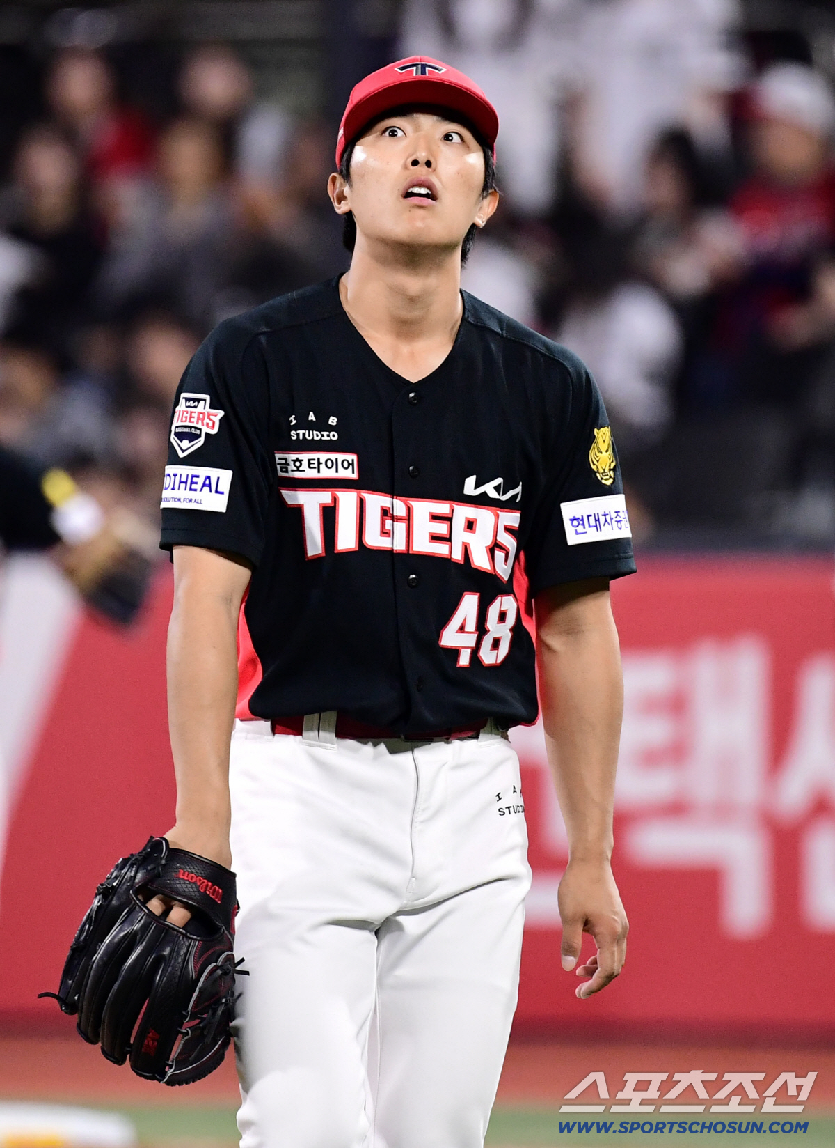 23일 수원 케이티위즈파크에서 열린 KT와 KIA의 경기. 2회 투구를 마친 KIA 선발 이의리. 수원=송정헌 기자 songs@sportschosun.com/2026.04.23/