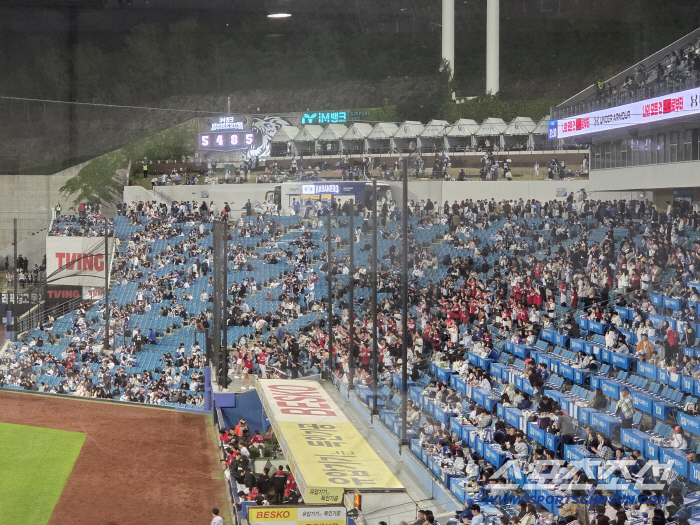 삼성은 9회가 무습다.. 썰물처럼 퇴장한 관객들 → SSG 연이틀 9회 대역전 쇼! 3연전 독식 