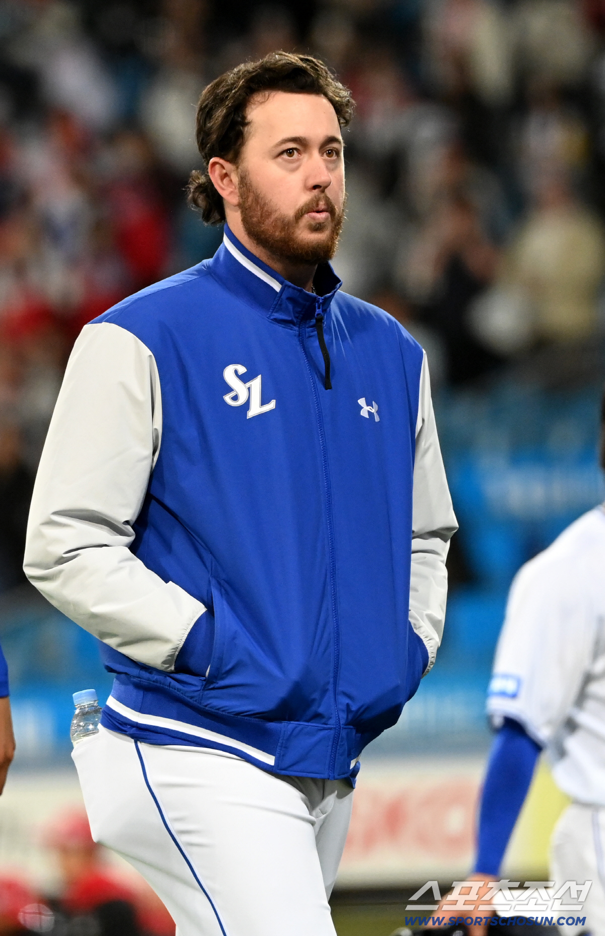 23일 대구삼성라이온즈파크에서 열린 SSG와 삼성의 경기. SSG가 8대2로 승리하며 3연승을 달렸다. 패배에 아쉬운 발걸음을 옮기는 삼성 오러클린의 모습. 대구=허상욱 기자 wook@sportschosun.com/2026.04.23/