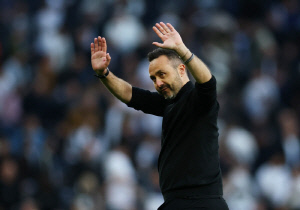 데 제르비 '토트넘 강등'시키고 튑니까? 첼시 감독 부임설 제기…로세니어 경질설 '모락 모락'→5년 계약했는데 '설마'