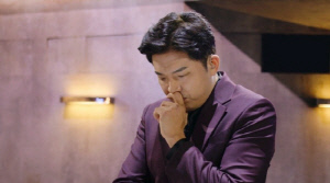 “바꿔치기는 왜 인정 안 하나”...안성재 '와인 논란' 사과에도 여론 싸늘