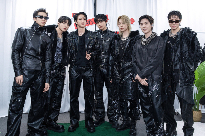 "RM→진·뷔도 파파라치에 당했다"..日 과잉 사생활 캐기 비판 확산