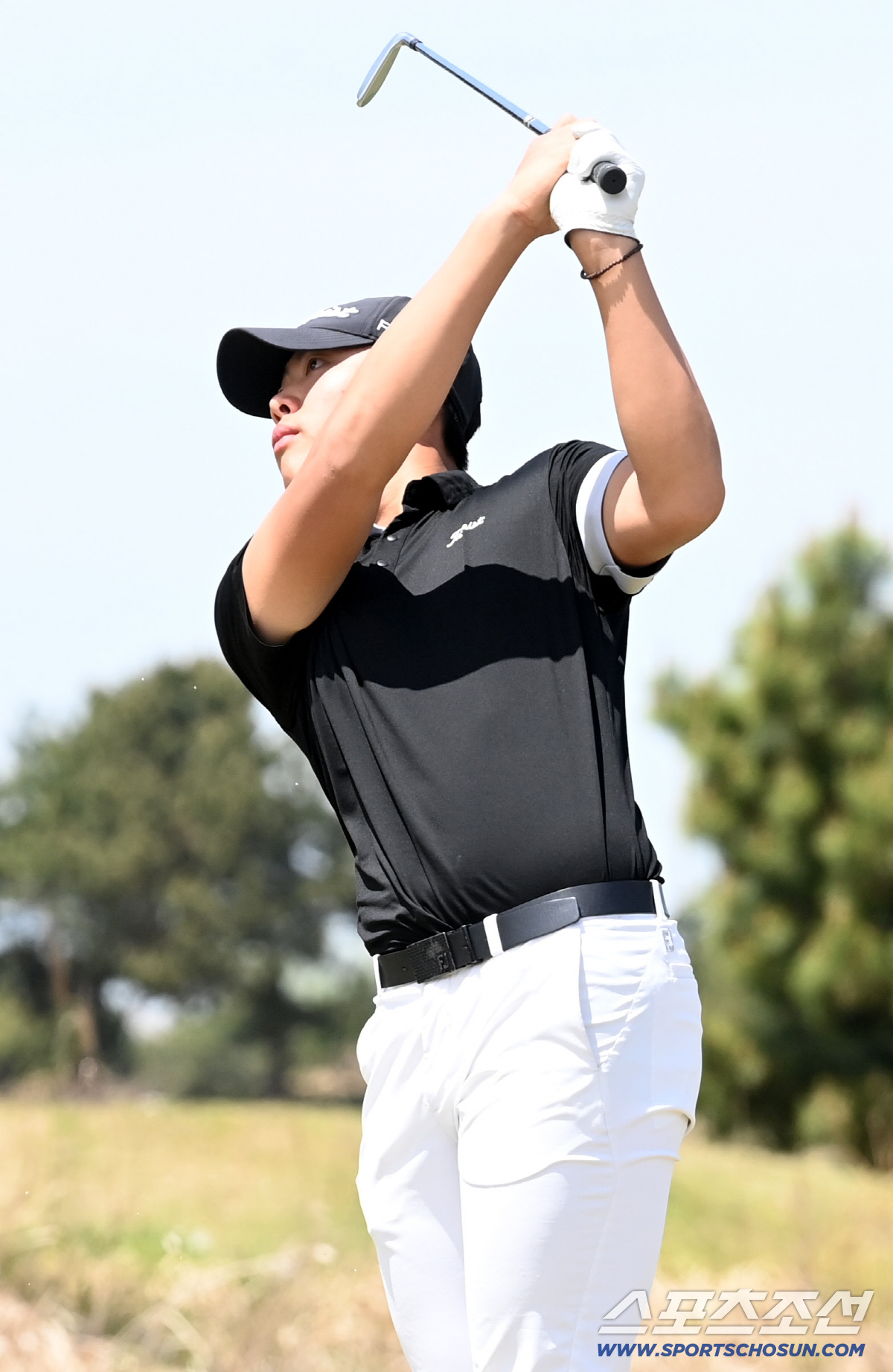 제37회 스포츠조선배 전국 중고등학생 골프대회가 24일 전북 군산CC에서 열렸다. 티샷을 하는 박준원(동영중)의 모습. 군산=허상욱 기자 wook@sportschosun.com/2026.04.24/