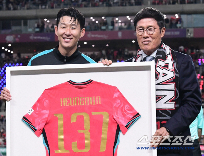 '우리 캡틴이라 고마워요' 이렇게까지 월드컵에 진심이라니...'깜짝 오피셜' 손흥민, '라스트 댄스' 위해 사우디 오일머니→광고 촬영도 '포기'