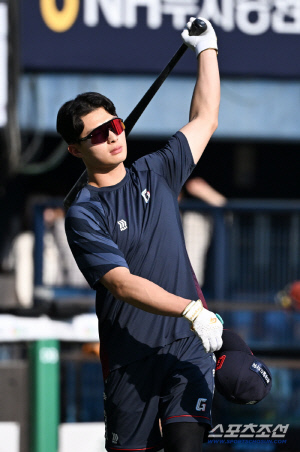 롯데 국대 4번타자의 몰락, 왜 예견됐나…