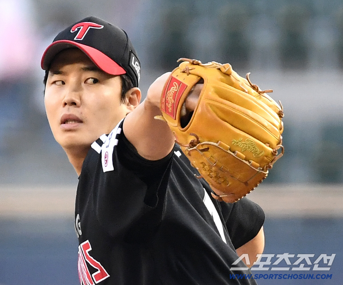 선발 투구하고 있는 LG 임찬규.