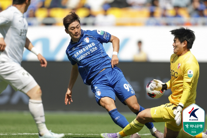 '소문난 잔치에 먹을 것 많았다' 1, 2위 대결서 수원이 웃었다! '헤이스 극장 PK골' 부산에 3-2 승리...'단레이 2분 2골' 경남, 파주에 3-2 재역전승