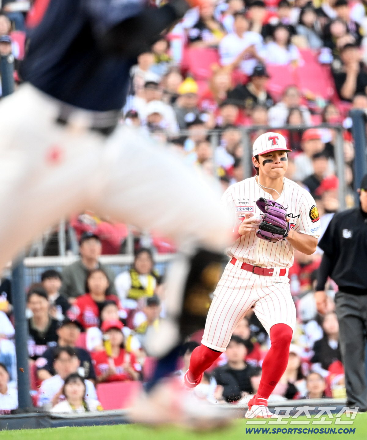 25일 광주KIA챔피언스필드에서 열린 롯데와 KIA의 경기. 3회초 손성빈의 타구를 수비하는 김도영의 모습. 광주=허상욱 기자 wook@sportschosun.com/2026.04.25/