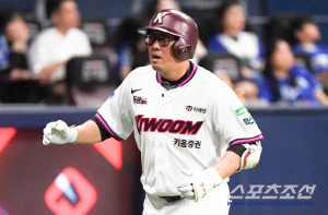 안치홍, 마수걸이 솔로포…키움 2연속 위닝시리즈→삼성 6연패 수렁