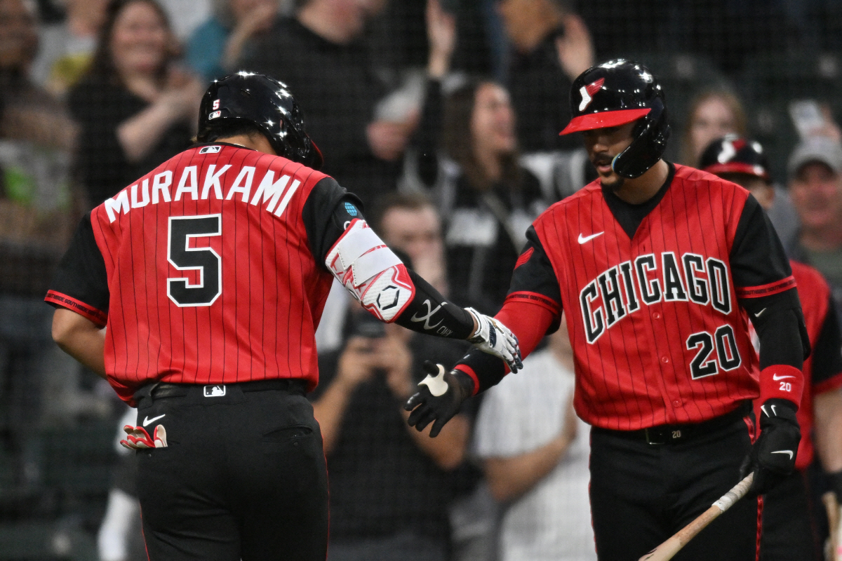 Apr 24, 2026; Chicago, Illinois, USA; Chicago White Sox first baseman Munetaka Murakami (5) celebrates with third baseman Miguel Vargas (20) after hitting a home run against the Washington Nationals during the fourth inning at Rate Field. Mandatory Credit: Patrick Gorski-Imagn Images