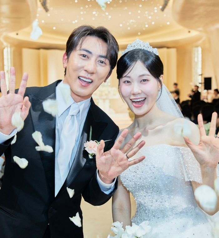 엄지윤♥김원훈 '장기연애', 결국 결혼까지..유재석·신동엽 뜬 초호화 가짜 결혼식