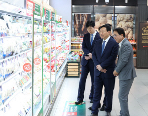 신동빈 롯데 회장, 베트남 롯데몰 웨스트레이크 하노이·롯데센터 하노이 등 베트남 주요 사업장 현장경영