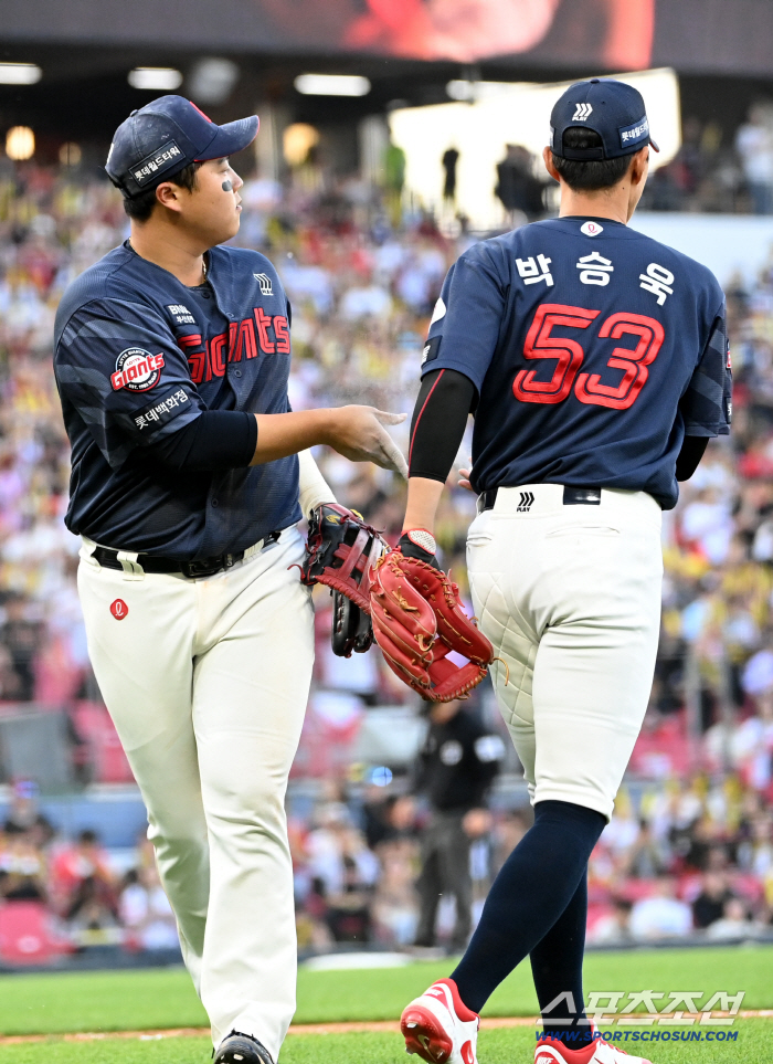 '교체 굴욕?' 한동희에게 무슨 일이, 롯데 조마조마하다…"지금 상황에서 동희까지 터지면"
