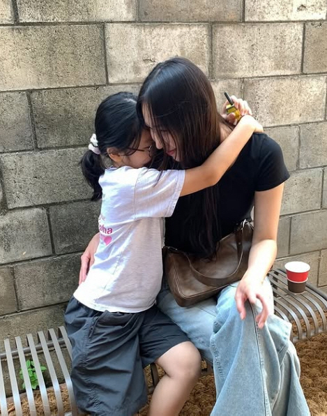 '싱글대디' 최고기 딸, '아빠 여친' 이주은 품에 쏙..."사진에 전부 담을 수 없지만"