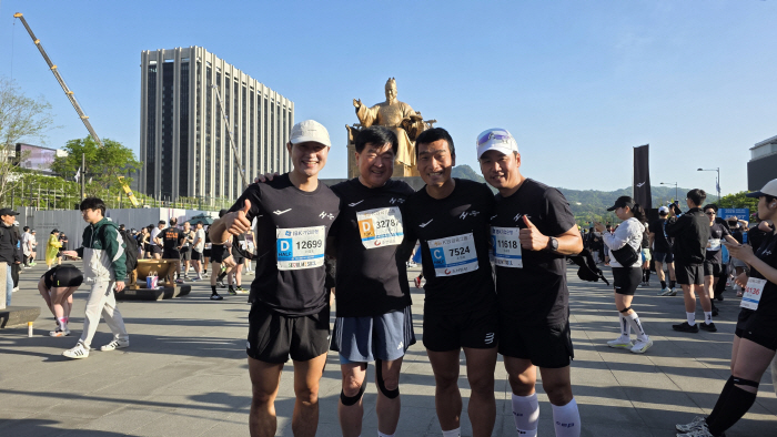 "운동은 정직, 흘린 땀방울 몸이 답해" '2030' 부럽지 않은 권오갑 K리그 총재, 70대에도 시간은 거꾸로…서울 하프마라톤 10km 완주