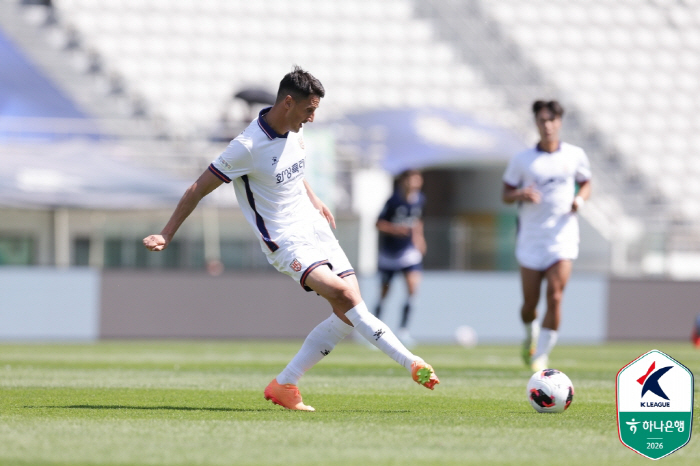 '5연승이 이렇게 어렵습니다' 이랜드, '플라나-데메트리우스 연속골' 화성에 1-2 패배[현장 리뷰]