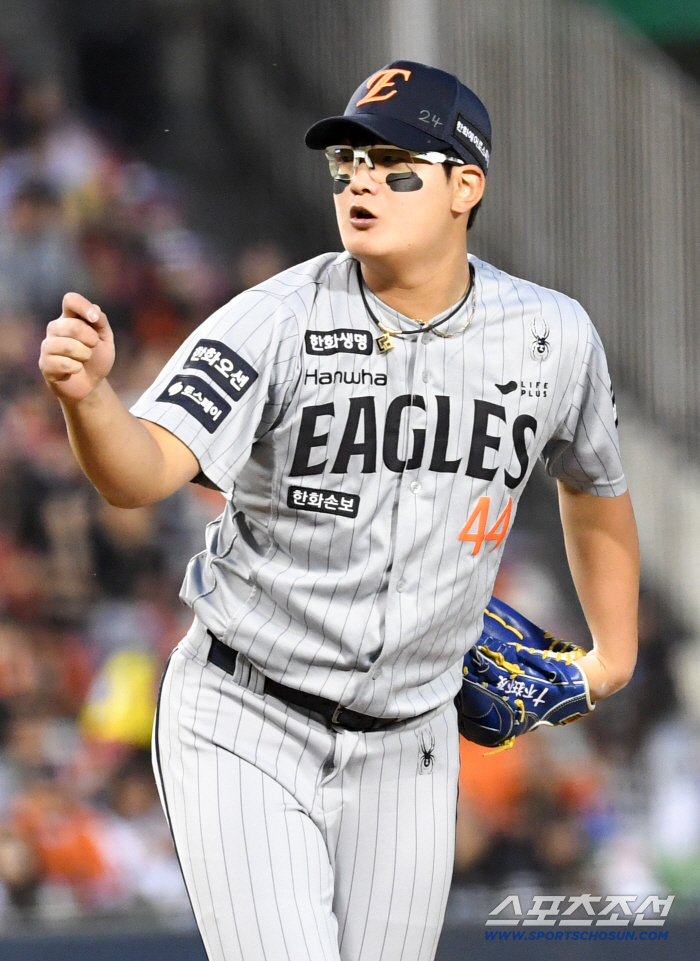 '마무리 반납' 김서현의 시련 언제 끝나나…통한의 동점포, 576일 만에 홈런 손맛 안기다니