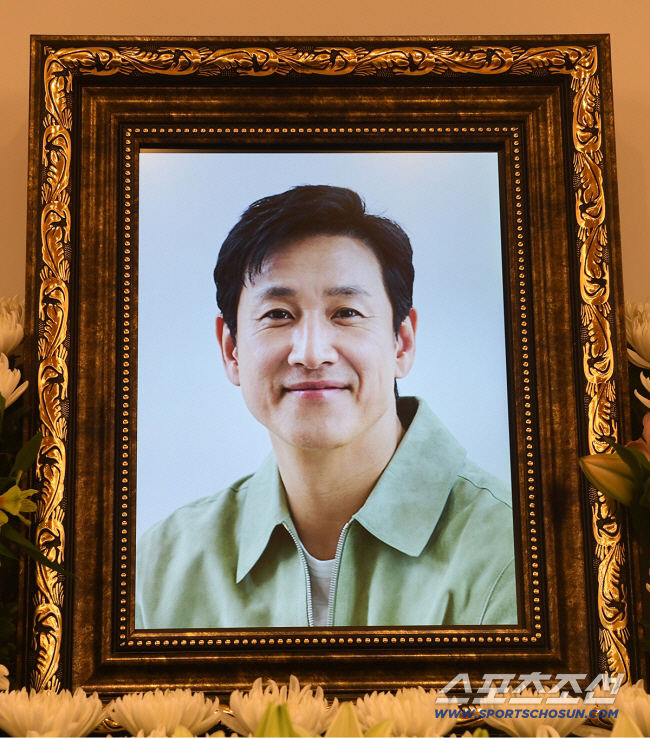 변영주 감독, 故 이선균 떠올리며 오열 "경찰·검찰 평생 용서 못해"