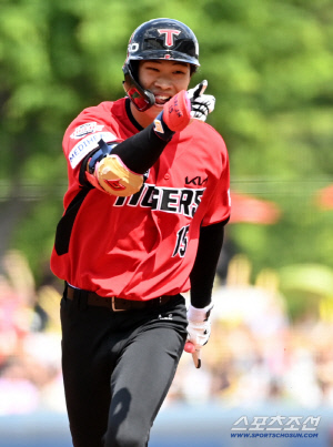 'KKKKK' KIA 성영탁 2이닝 역투 미쳤다, 롯데는 현도훈 맞불로 11회 무승부[광주 리뷰]