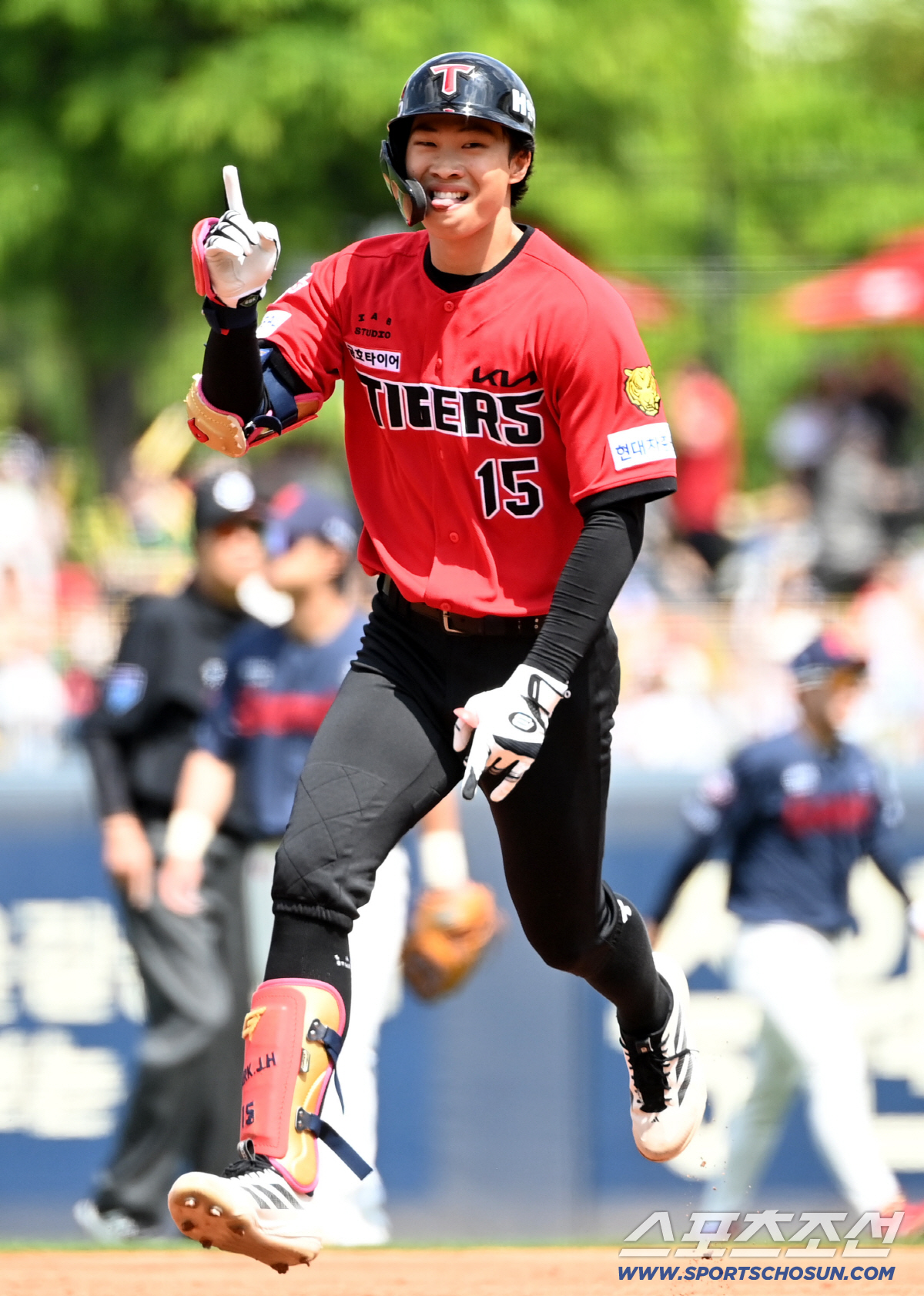 26일 광주KIA챔피언스필드에서 열린 롯데와 KIA의 경기. 1회말 박재현이 선두타자 홈런을 치고 베이스를 돌고 있다. 광주=허상욱 기자 wook@sportschosun.com/2026.04.26/
