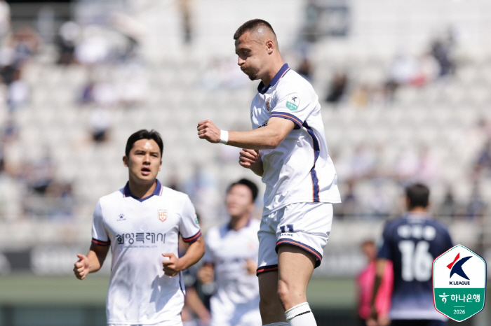 "승부처는 전반" 차두리의 콤팩트 수비, 이랜드의 5연승을 좌절시키다