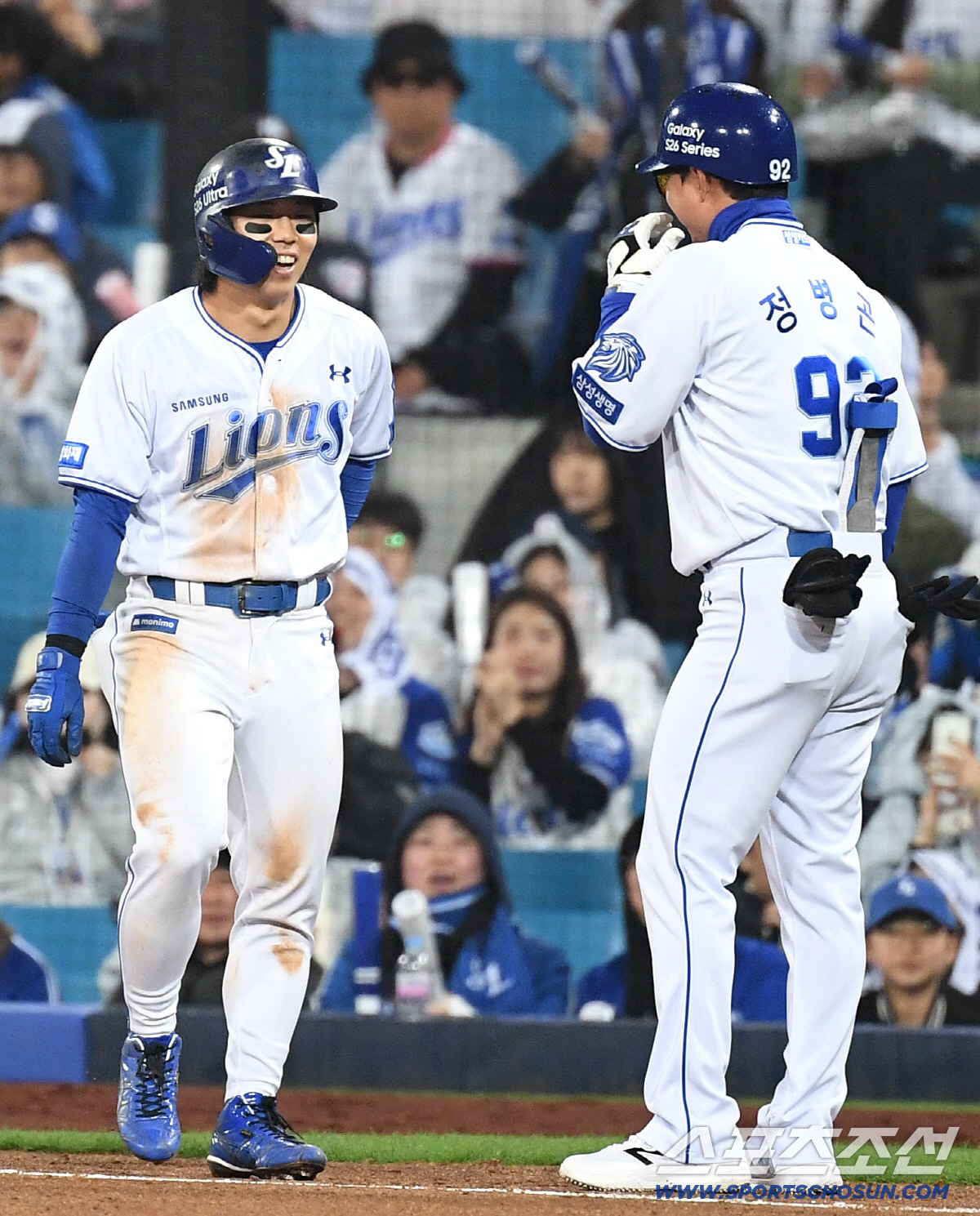 1일 대구 삼성라이온즈파크에서 열린 삼성과 두산의 경기. 7회 1타점 내야안타를 날린 김성윤. 대구=송정헌 기자 songs@sportschosun.com/2026.04.01/