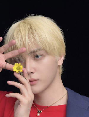 'AV 여배우 스캔들 탈퇴' 주학년, 더보이즈 아직 함께였나…콘서트 인증샷[SC이슈]