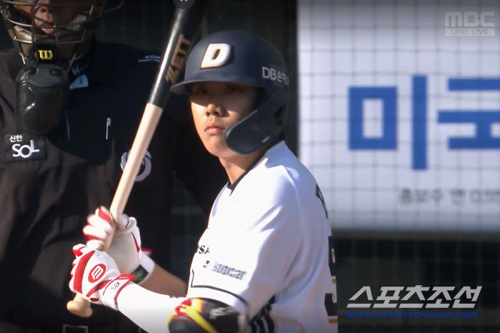 '19살에 이런 디테일이...' 2S되자 방망이 짧게 잡고 컨텍트→두산 최연소 끝내기. "두산 20년 이끌 내야수"답다