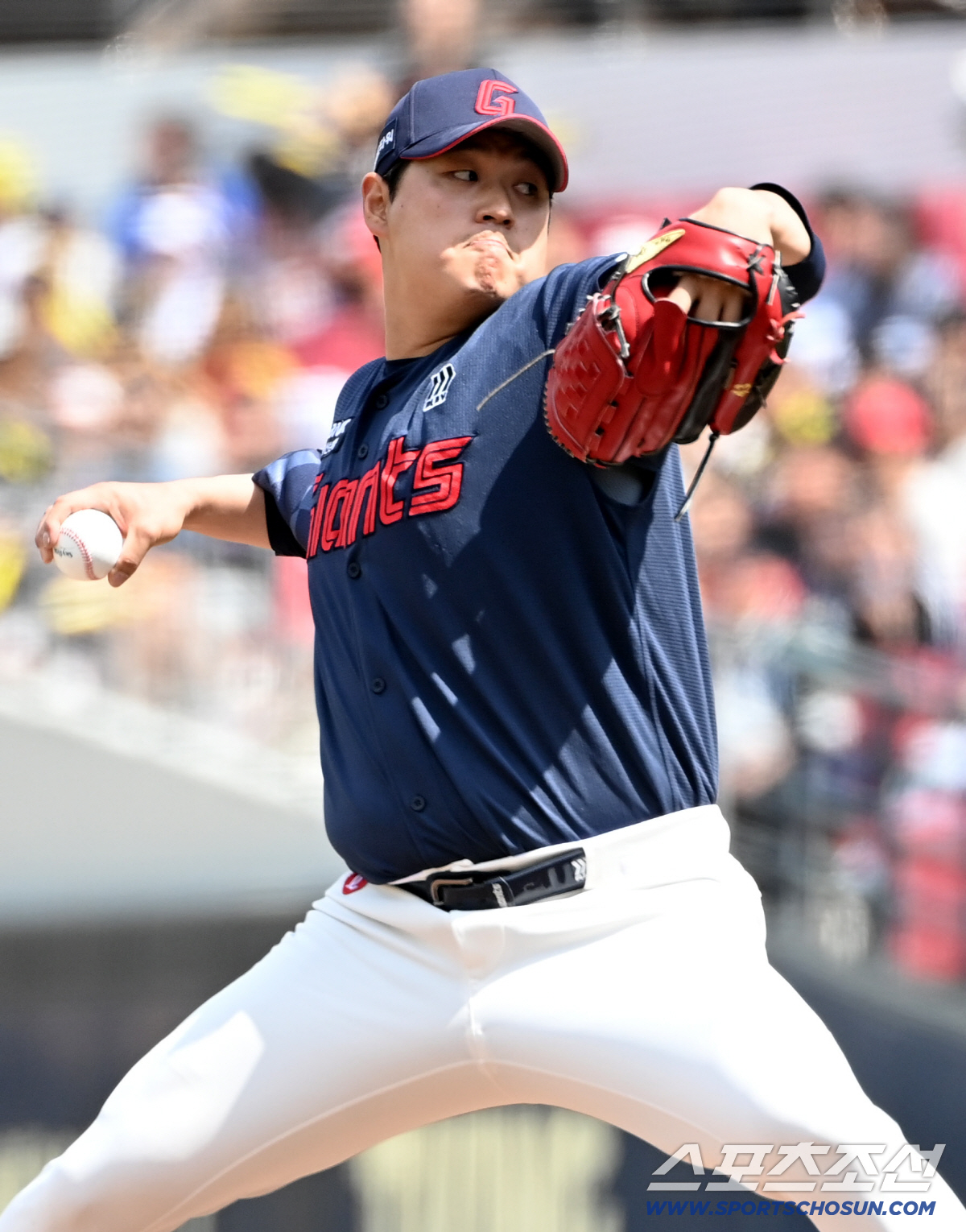 26일 광주KIA챔피언스필드에서 열린 롯데와 KIA의 경기. 롯데 선발투수 나균안이 역투하고 있다. 광주=허상욱 기자 wook@sportschosun.com/2026.04.26/