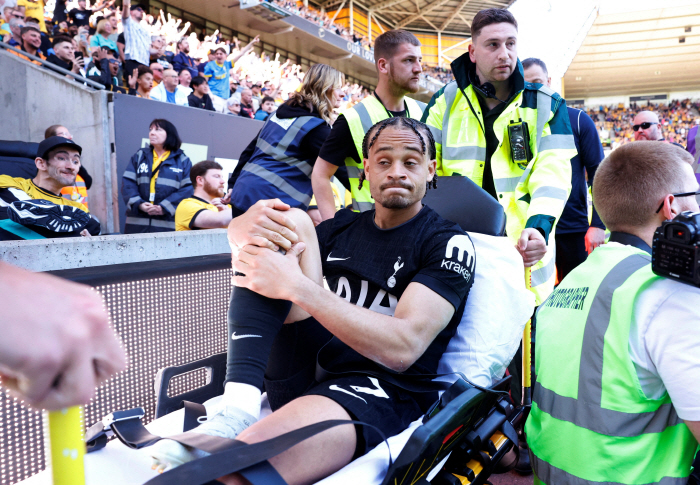 [오피셜]"삶이 잔인하다" 토트넘 '손흥민 후계자' 사비 시몬스, 결국 부상으로 시즌 OUT→월드컵 '꿈' 무산