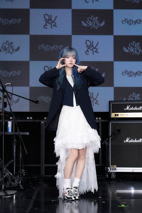 "논란 넘어 아티스트로"…QWER, 정체성 찾는 모험의 시작[SC현장]