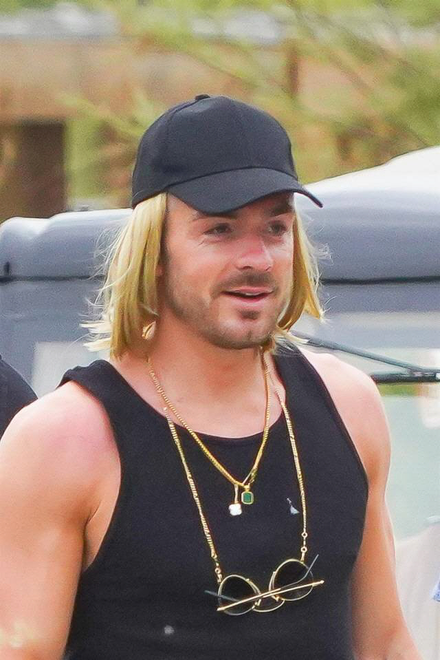 과르디올라 혈압 폭발...'비주얼 쇼크' EPL 최초 1억 파운드 슈퍼스타, 또또또 음주가무 '술에 취해 발견'