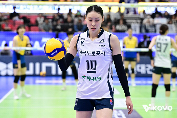 배유나, '10년 동행' 도로공사 떠난다…사인 앤드 트레이드로 전격 현대건설行