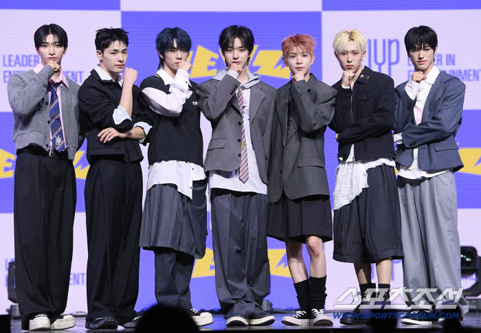 [SC현장]"모두가 '음츠크' 할 수 있도록"…'차세대 JYP 보이그룹' 넥스지, 유행까지 노린다(종합)