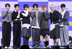 [SC현장]"모두가 '음츠크' 할 수 있도록"…'차세대 JYP 보이그룹' 넥스지, 유행까지 노린다(종합)