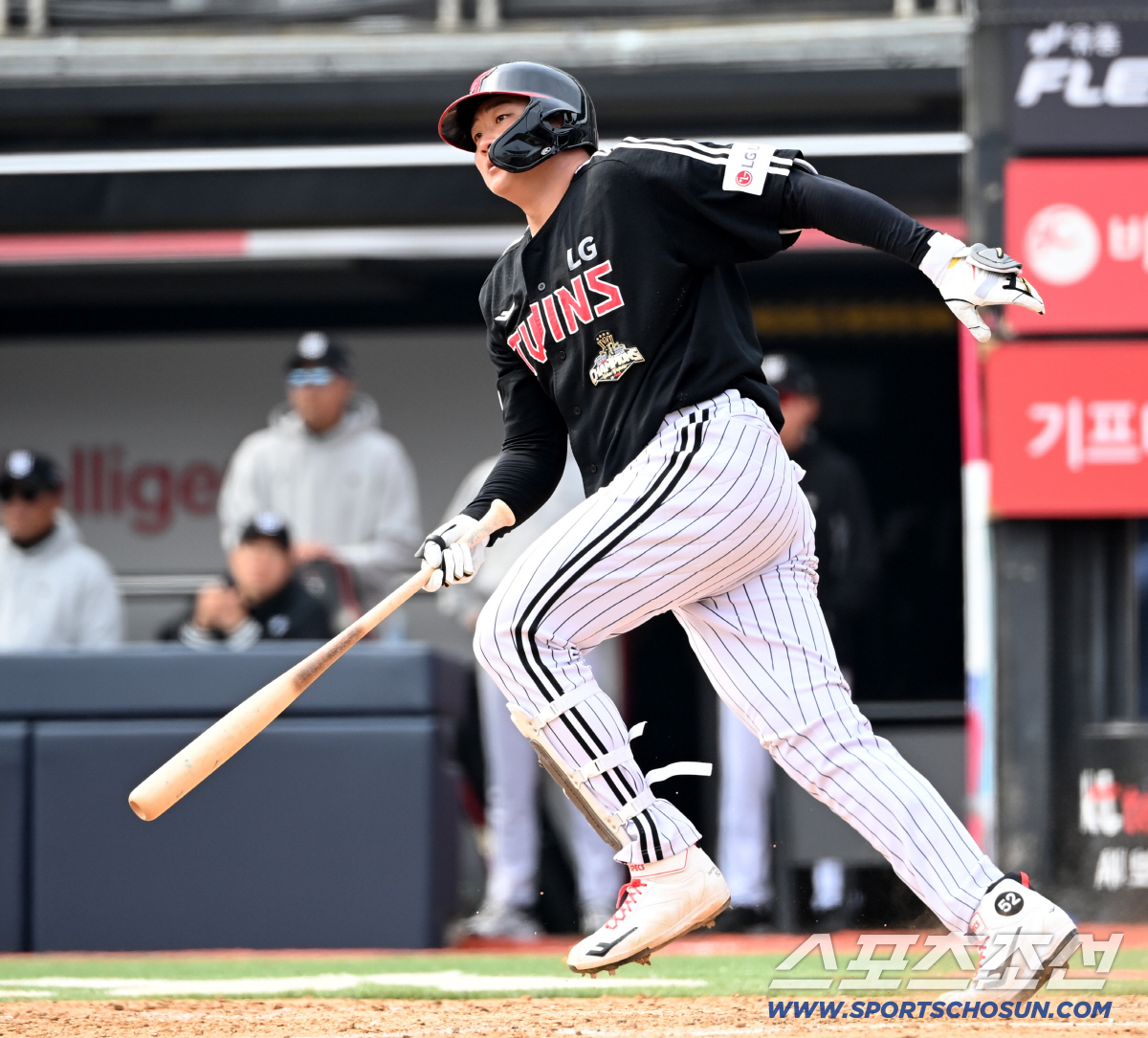 16일 수원KT위즈파크에서 열린 LG와 KT의 시범경기. 4회초 LG 이재원이 안타를 치고 있다. 수원=허상욱 기자 wook@sportschosun.com/2026.03.16/