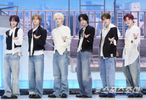 투어스 "데뷔 3년 차, 성장한 점?…멤버들이 운동 시작, 성숙해졌다"