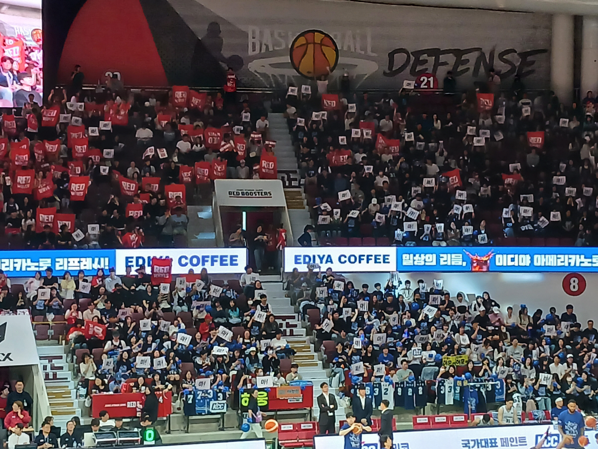 '이번엔 누가 웃을까' 추억의 동지에서 적으로 만난 유도훈-이상민감독…현대 시절 '황금듀오' PO에서 교차한 운명의 향방은?