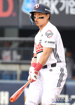 '환상일 뿐이었나' 첫 경기 '반짝'…타율 0.118에 수비까지 '흔들'→감독 참을성 한계 어디까지?