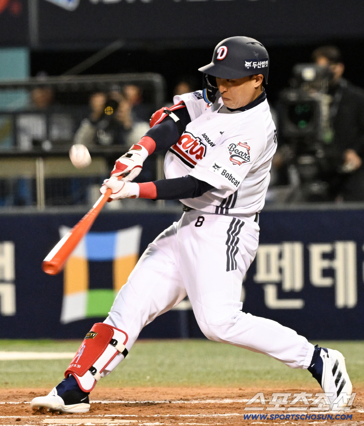 17일 잠실구장에서 열린 두산과 KIA의 경기. 두산 손아섭이 타격을 하고 있다. 잠실=박재만 기자 pjm@sportschosun.com/2026.04.17/