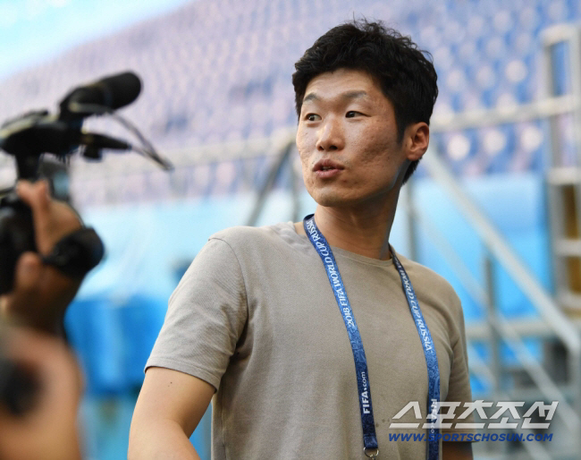 [오피셜]'수원에 번쩍-사우디에 번쩍' 은퇴 후에도 엄청난 활동량 뽐내는 박지성, JTBC 해설위원으로 '6번째 월드컵' 누빈다!