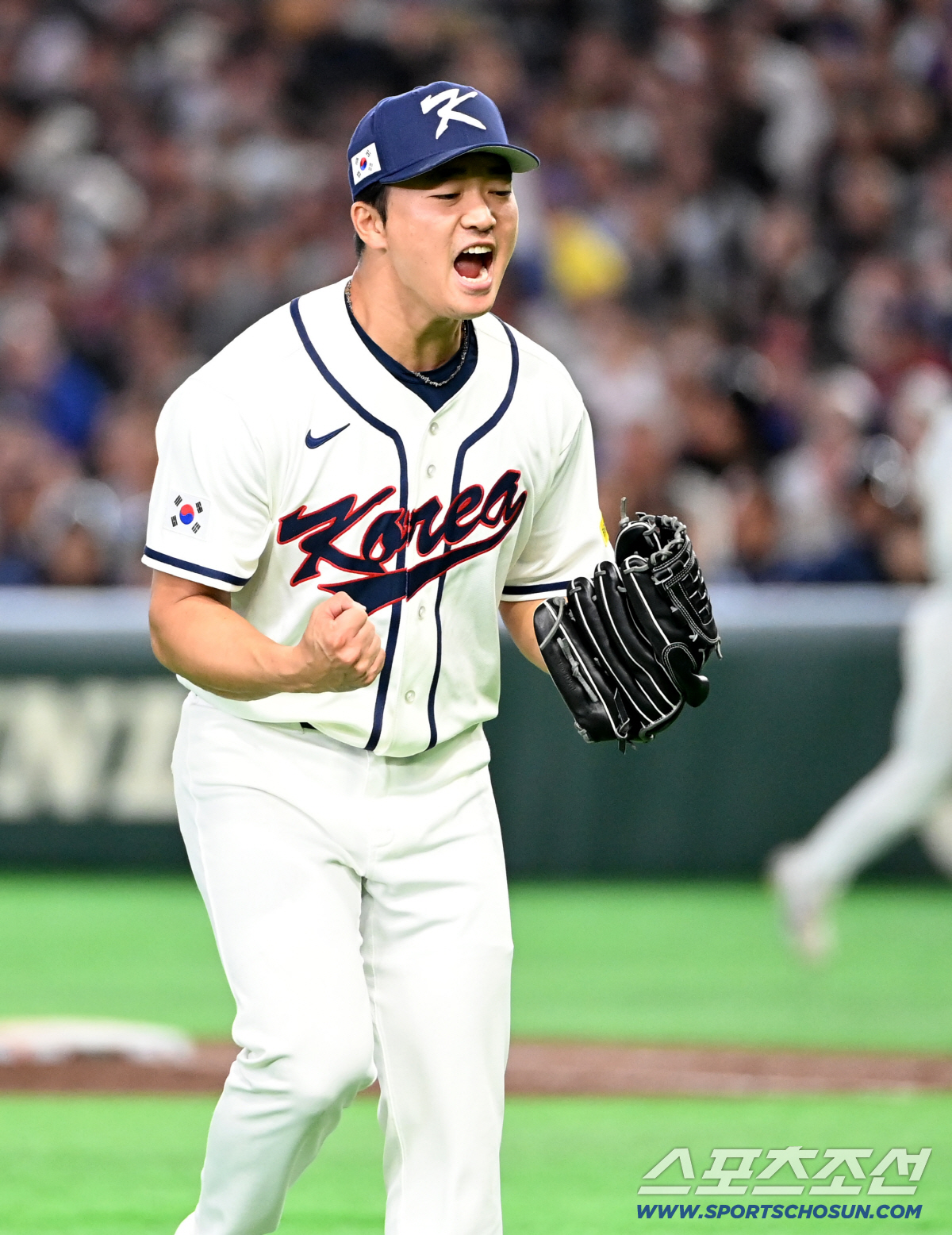 8일 일본 도쿄돔에서 열린 WBC(월드베이스볼클래식) 한국과 대만의 경기, 9회초 투구를 무실점으로 마친 고우석이 환호하고 있다. 도쿄(일본)=허상욱 기자 wook@sportschosun.com/2026.03.08/